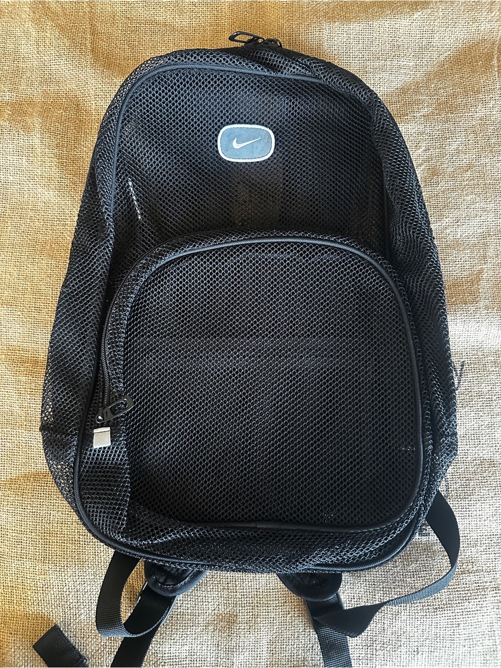 NIKE Black Mesh Men's Backpack with Front Zip Pocket